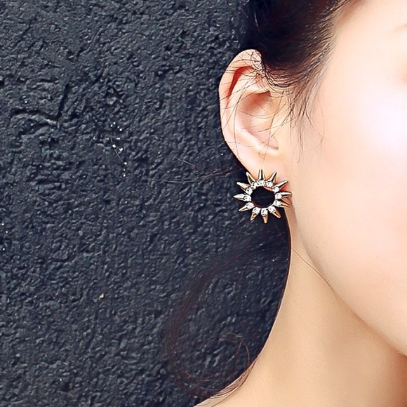 2/$20! Gold & Crystal Sun Ray Stud Earrings - Picture 5 of 8